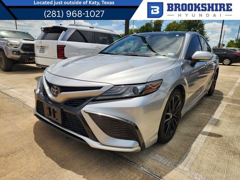 Used 2021 Toyota Camry XSE FWD image 1