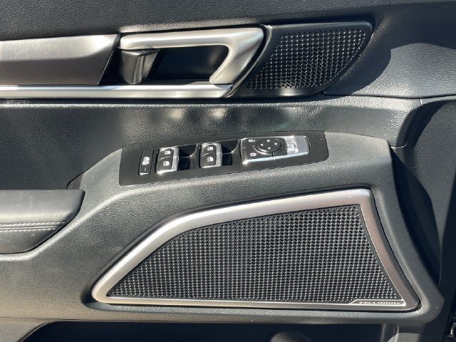 Used 2025 Kia Telluride S AWD/4WD image 23