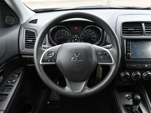 Used 2024 Mitsubishi Outlander Sport ES image 10