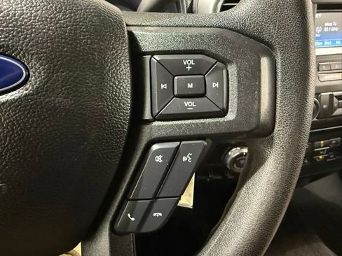 Used 2017 Ford F150 XLT w/ Trailer Tow Package image 11