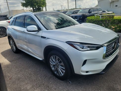 Used 2023 INFINITI QX50 Luxe FWD image 2