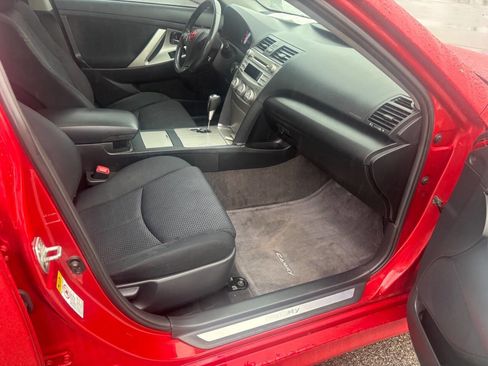 Used 2011 Toyota Camry SE w/ SE Extra-Value Pkg #1 image 15