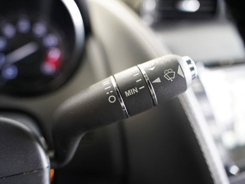 Used 2015 Jaguar F-TYPE R RWD image 14