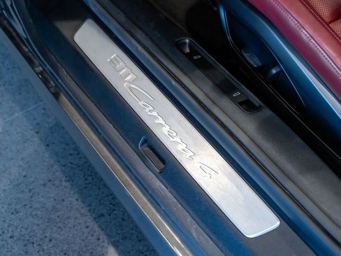 Certified 2022 Porsche 911 Carrera 4 AWD/4WD image 15