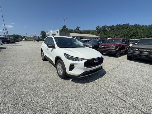 Certified 2025 Ford Escape Active w/ Active Premium Tech Pack AWD/4WD image 9