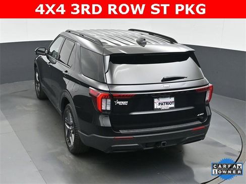 Used 2025 Ford Explorer ST-Line w/ ST-Line Street Pack image 31