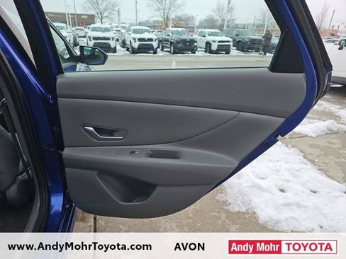 Used 2021 Hyundai Elantra SEL w/ Convenience Package image 29