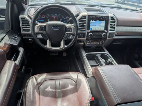 Used 2017 Ford F350 Platinum w/ Platinum Ultimate Package AWD/4WD image 30