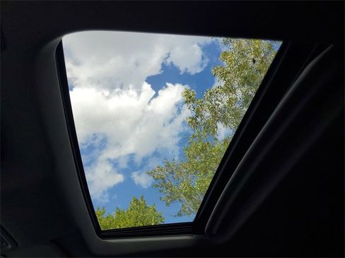 Used 2020 Chevrolet Silverado 1500 LTZ w/ LTZ Premium Package image 20