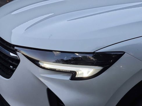 Used 2023 Buick Envision Essence w/ Sport Touring Package image 9