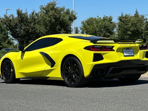 Used 2023 Chevrolet Corvette Stingray Preferred Cpe w/ Z51 Performance Package RWD image 6