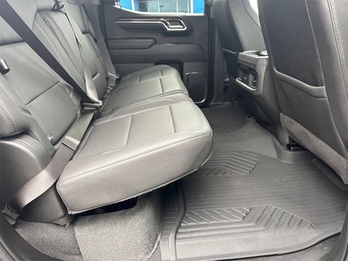 Used 2024 Chevrolet Silverado 1500 LT Trail Boss w/ Convenience Package II image 16