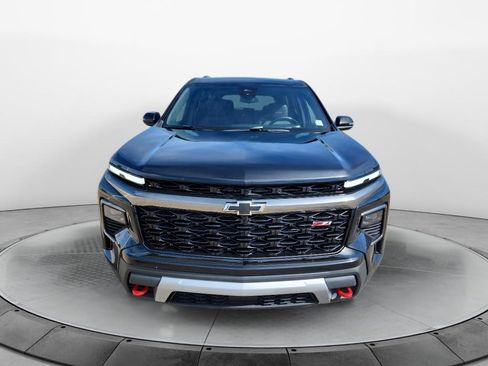 Used 2025 Chevrolet Traverse Z71 image 8