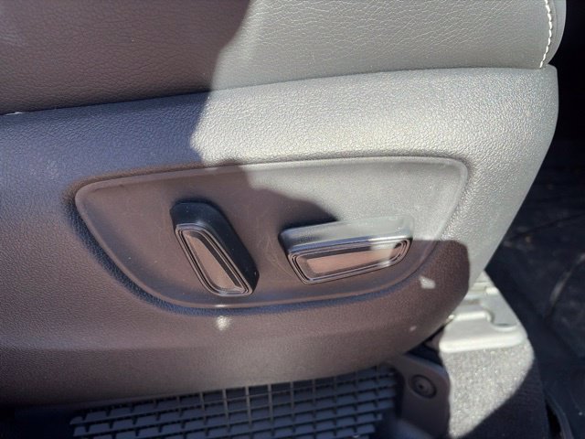 Used 2026 Toyota Sienna XSE FWD image 15