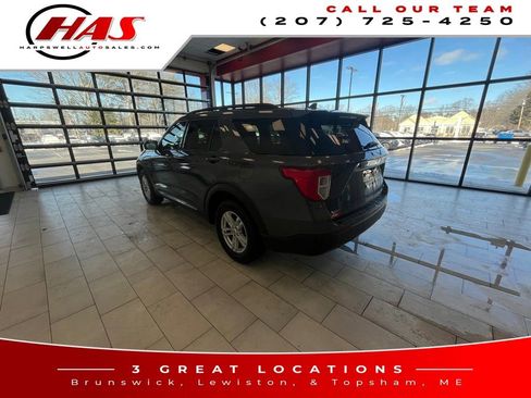 Used 2020 Ford Explorer XLT image 3