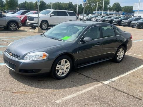 Used 2011 Chevrolet Impala LT FWD image 1