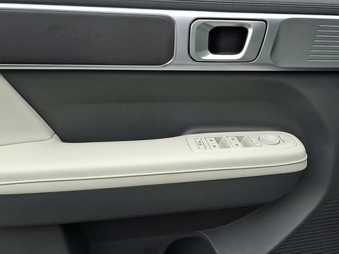 Used 2025 Hyundai Santa Fe SEL AWD/4WD image 13