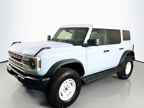 New 2025 Ford Bronco Heritage Edition image 5