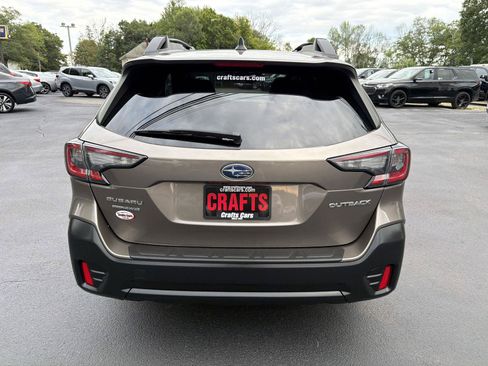 Used 2021 Subaru Outback Premium AWD/4WD image 4