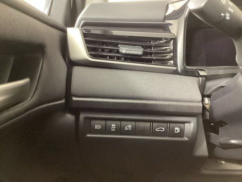 Used 2025 Toyota Camry LE FWD image 19