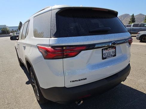 Used 2023 Chevrolet Traverse RS FWD image 5
