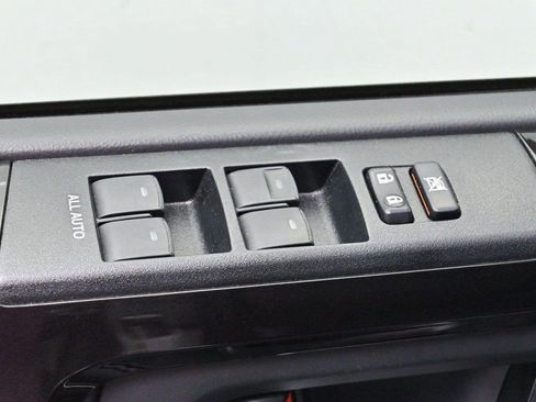 Used 2019 Toyota 4Runner TRD Off-Road Premium AWD/4WD image 14