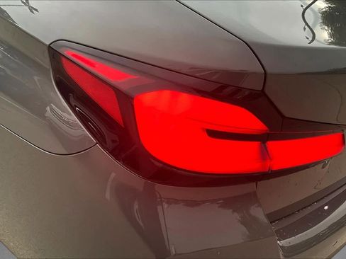 Used 2021 BMW 540i w/ M Sport Package RWD image 28