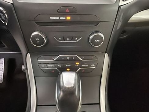 Used 2018 Ford Edge SEL w/ Equipment Group 201A AWD/4WD image 23