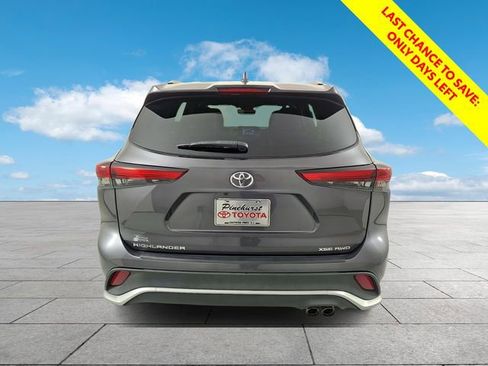Certified 2021 Toyota Highlander XSE AWD/4WD image 6