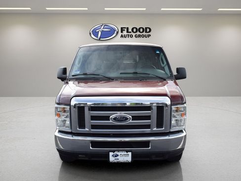 Used 2008 Ford E-350 and Econoline 350 XLT RWD image 2