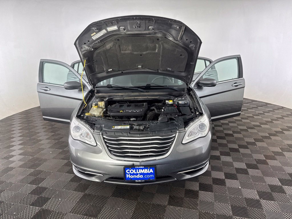 Used 2012 Chrysler 200 Touring w/ Cold Weather Group FWD image 12