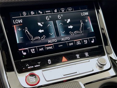 New 2026 Audi SQ7 Prestige image 17