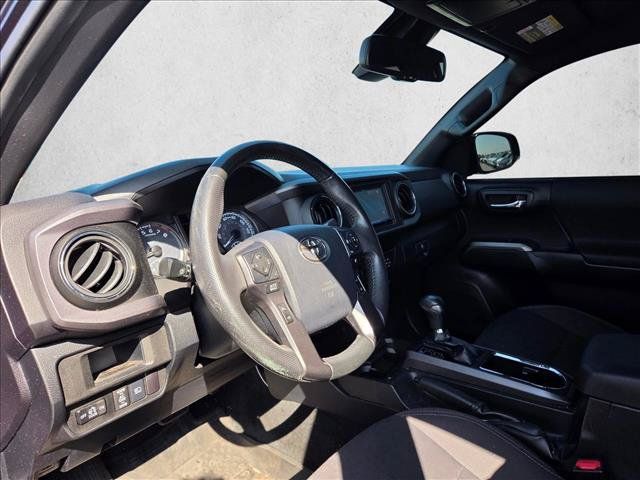 Used 2019 Toyota Tacoma TRD Sport w/ Technology Package AWD/4WD image 9