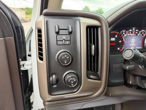 Used 2016 GMC Sierra 2500 Denali w/ Duramax Plus Package AWD/4WD image 24