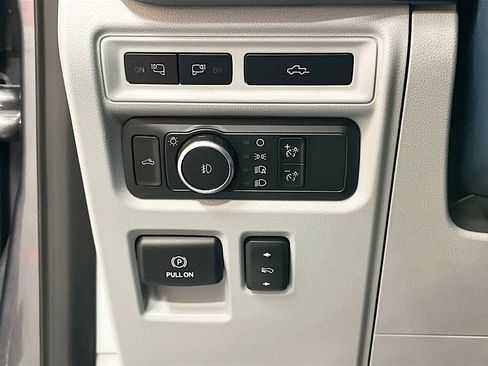Used 2021 Ford F150 Limited AWD/4WD image 10