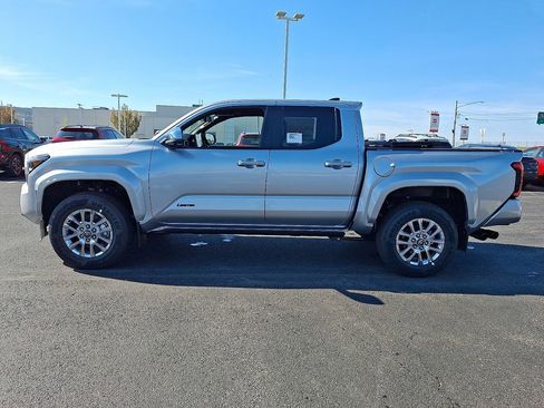 New 2026 Toyota Tacoma Limited AWD/4WD image 4