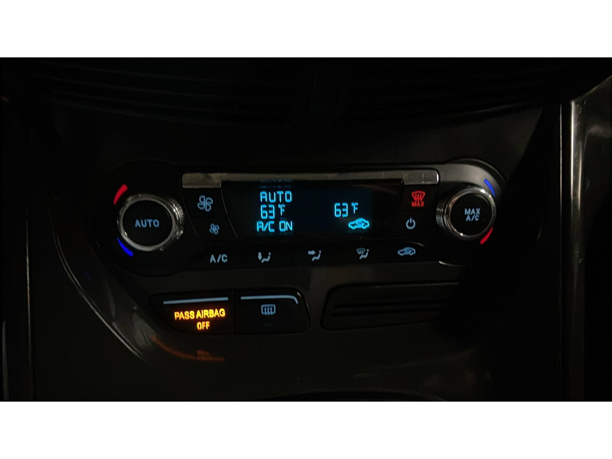 Used 2016 Ford Escape Titanium AWD/4WD image 14
