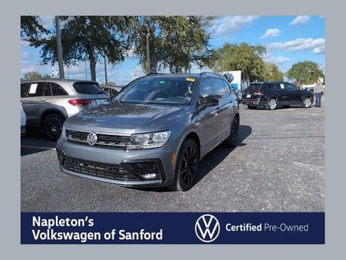Used 2020 Volkswagen Tiguan SE R-Line image 1