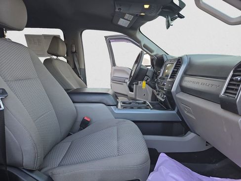 Used 2021 Ford F250 XLT w/ XLT Premium Package image 17