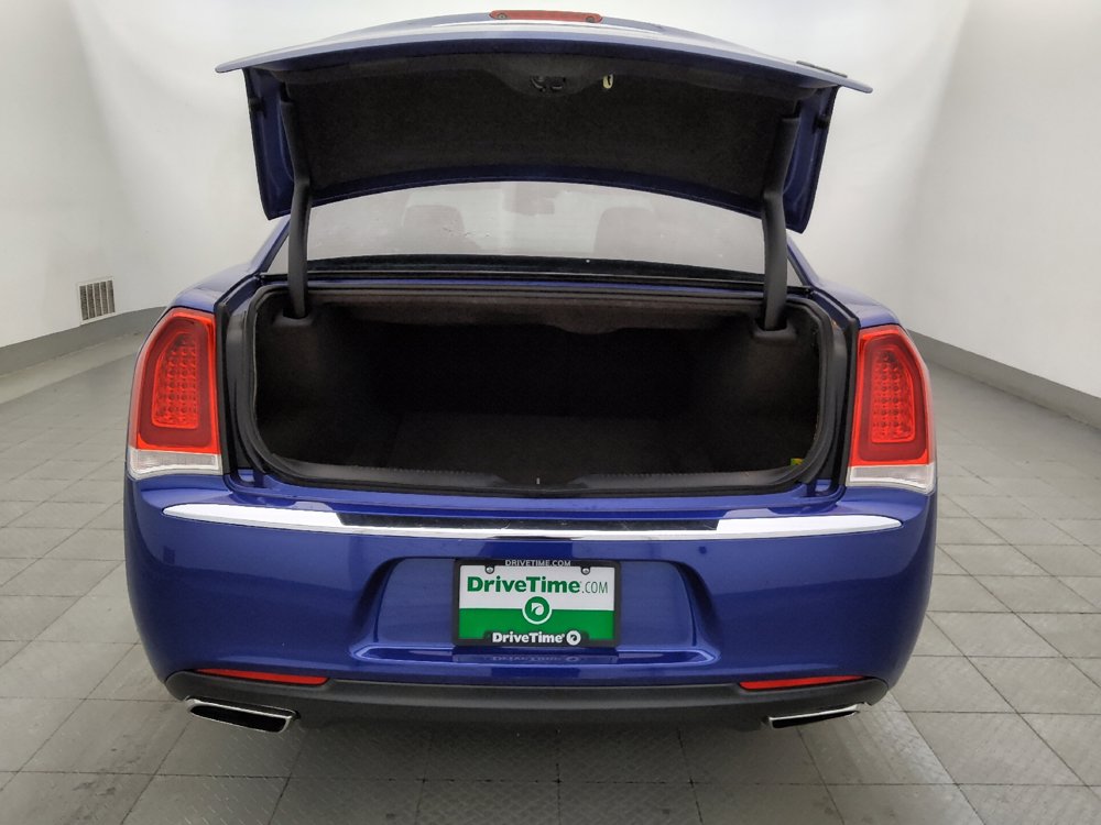 Used 2021 Chrysler 300 Touring RWD image 29