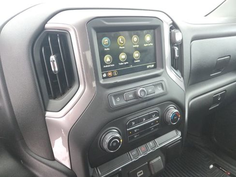 Used 2019 Chevrolet Silverado 1500 Custom image 14