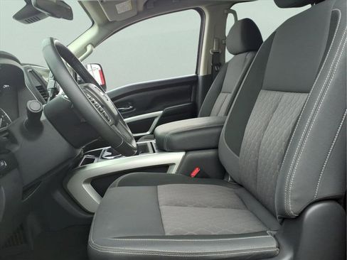 Certified 2024 Nissan Titan SV w/ SV Convenience Package image 25