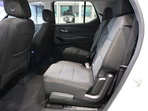 Used 2021 Chevrolet Traverse LT FWD image 11
