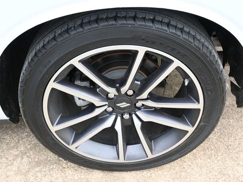 Used 2022 Dodge Challenger R/T w/ Plus Package image 2