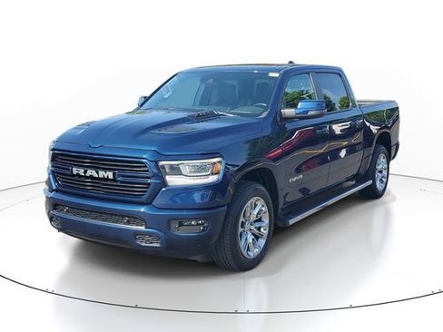 Used 2023 RAM 1500 Laramie AWD/4WD image 2