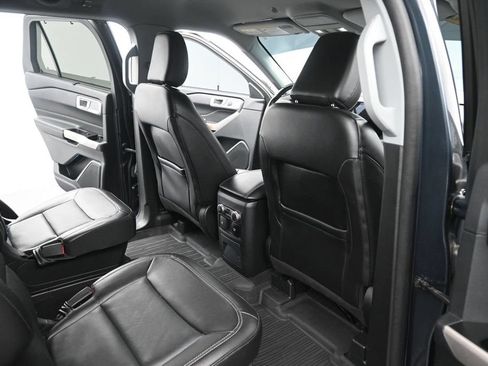 Used 2023 Ford Explorer Limited w/ Equipment Group 301A RWD image 20