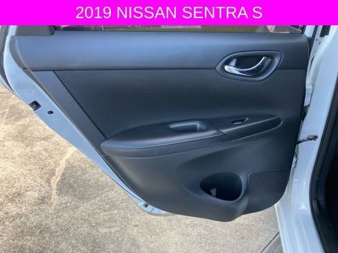 Used 2019 Nissan Sentra S image 15