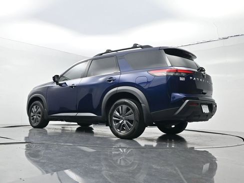 Used 2023 Nissan Pathfinder SV image 21