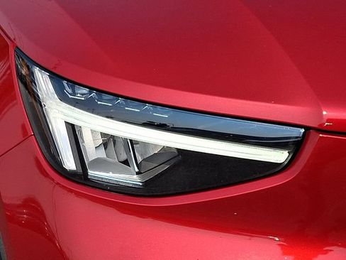 Certified 2023 Volvo C40 P8 Recharge Plus AWD/4WD image 9
