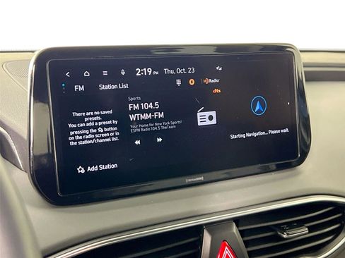 Used 2023 Hyundai Santa Fe SEL image 12